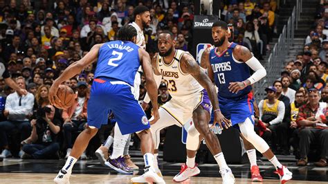 2020-21 nba season|NBA unveils game and national television schedules for first half .